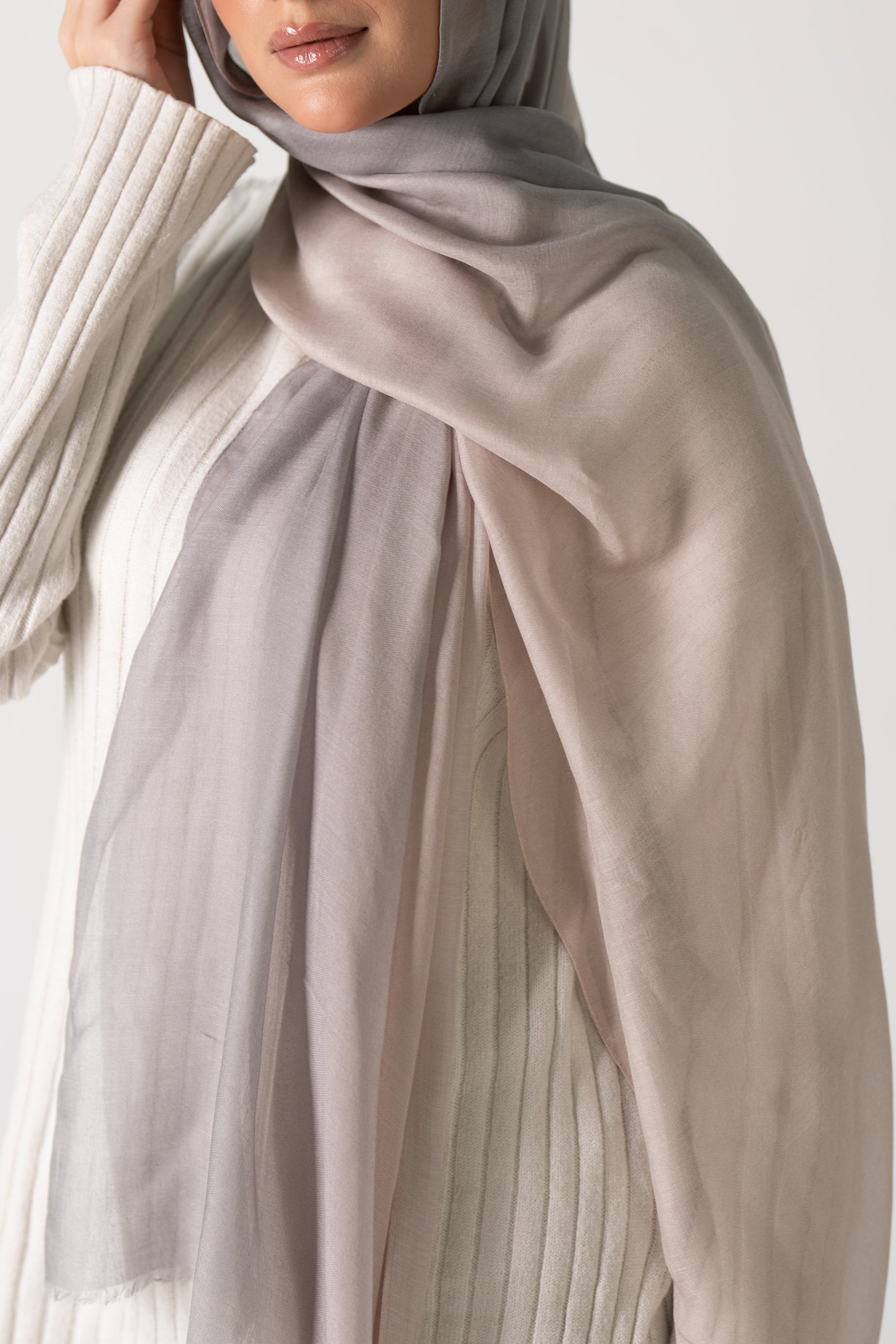 Dusty Rose-Gray