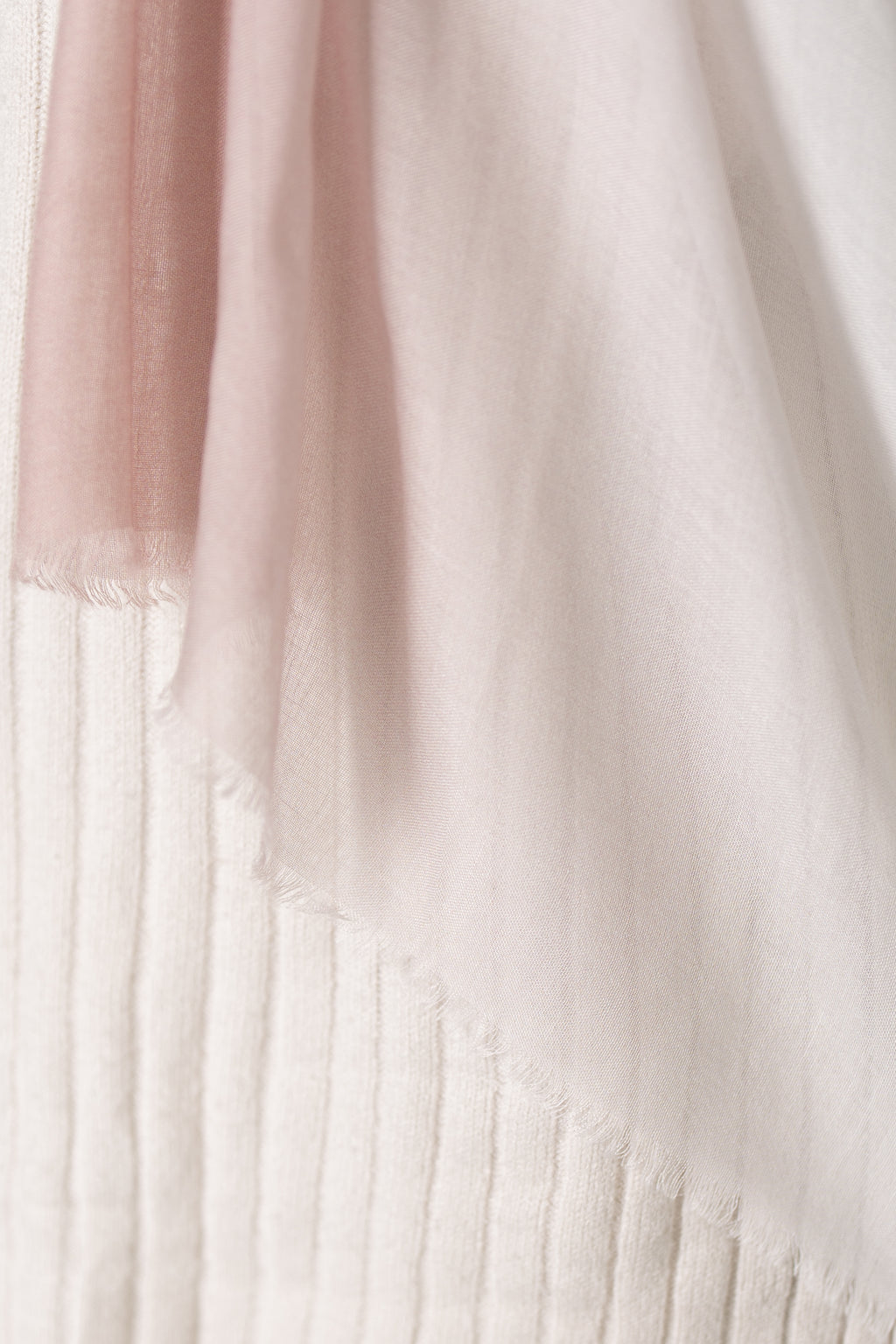 Cashmere/White