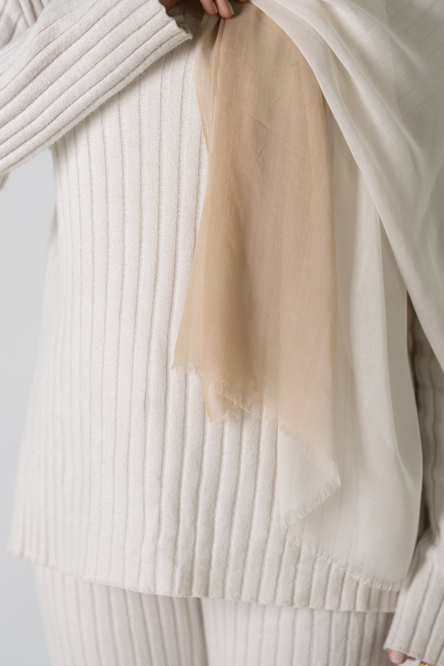 Sand/Off White
