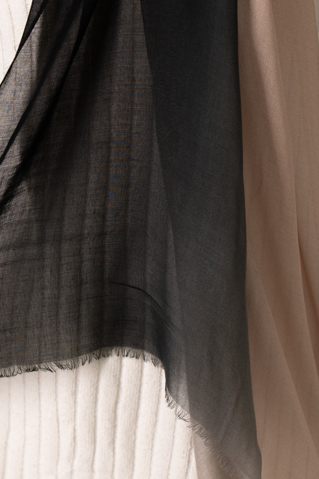 Black/Blush Beige