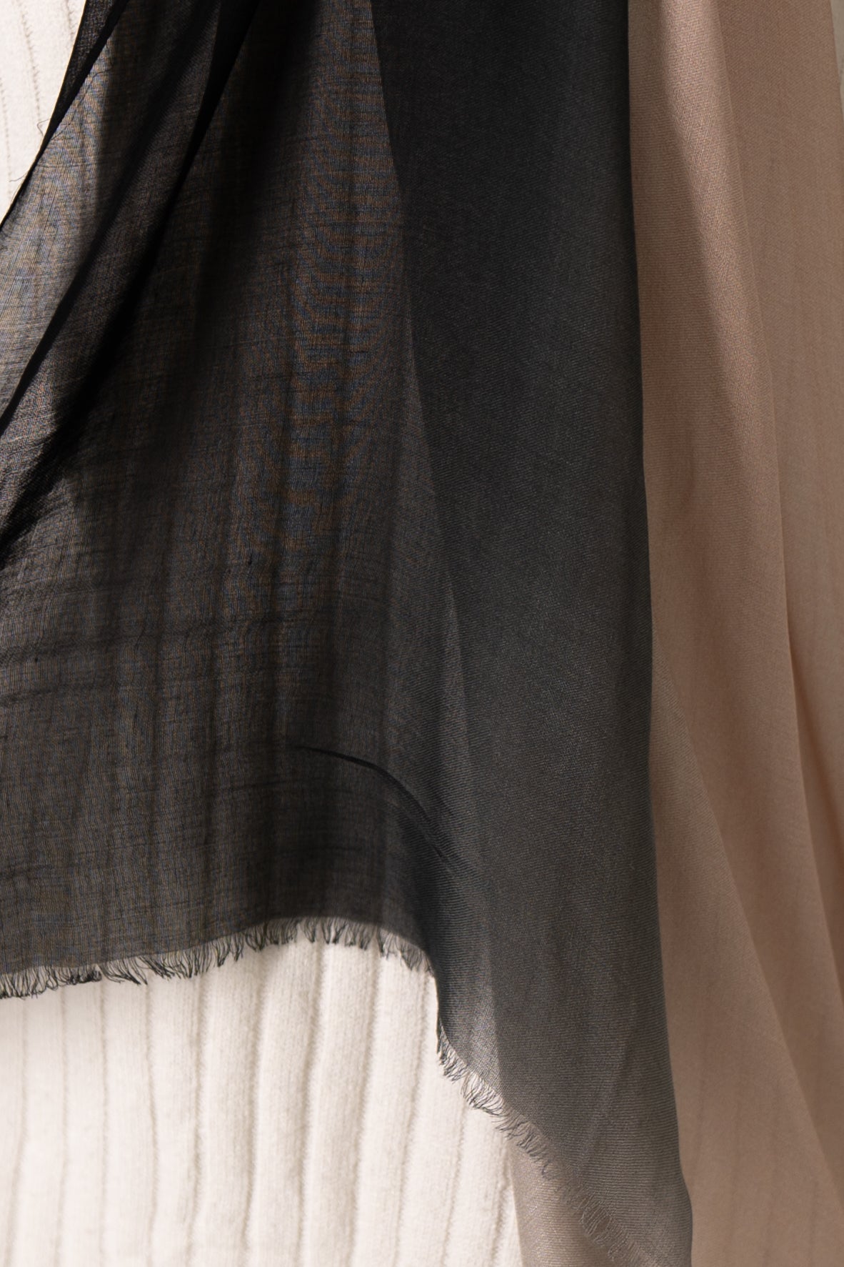Black/Blush Beige