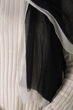 Black/White