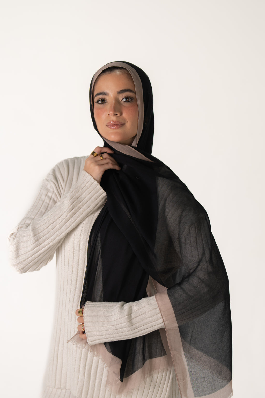 Black/Beige