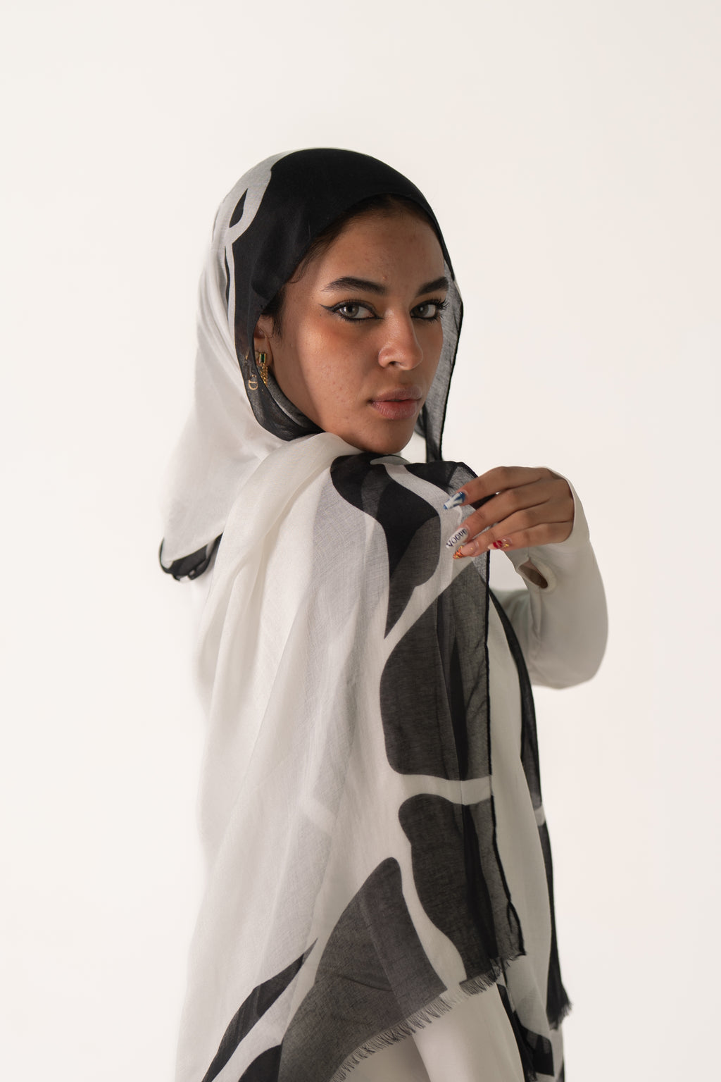 Offwhite-Black