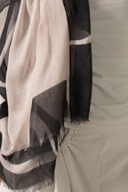 Beige-Black