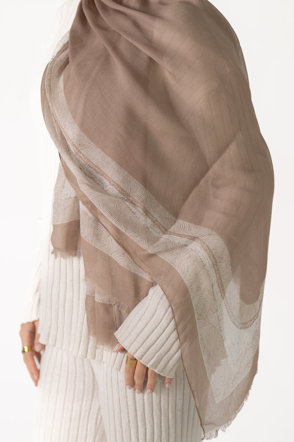 Caffe/Offwhite