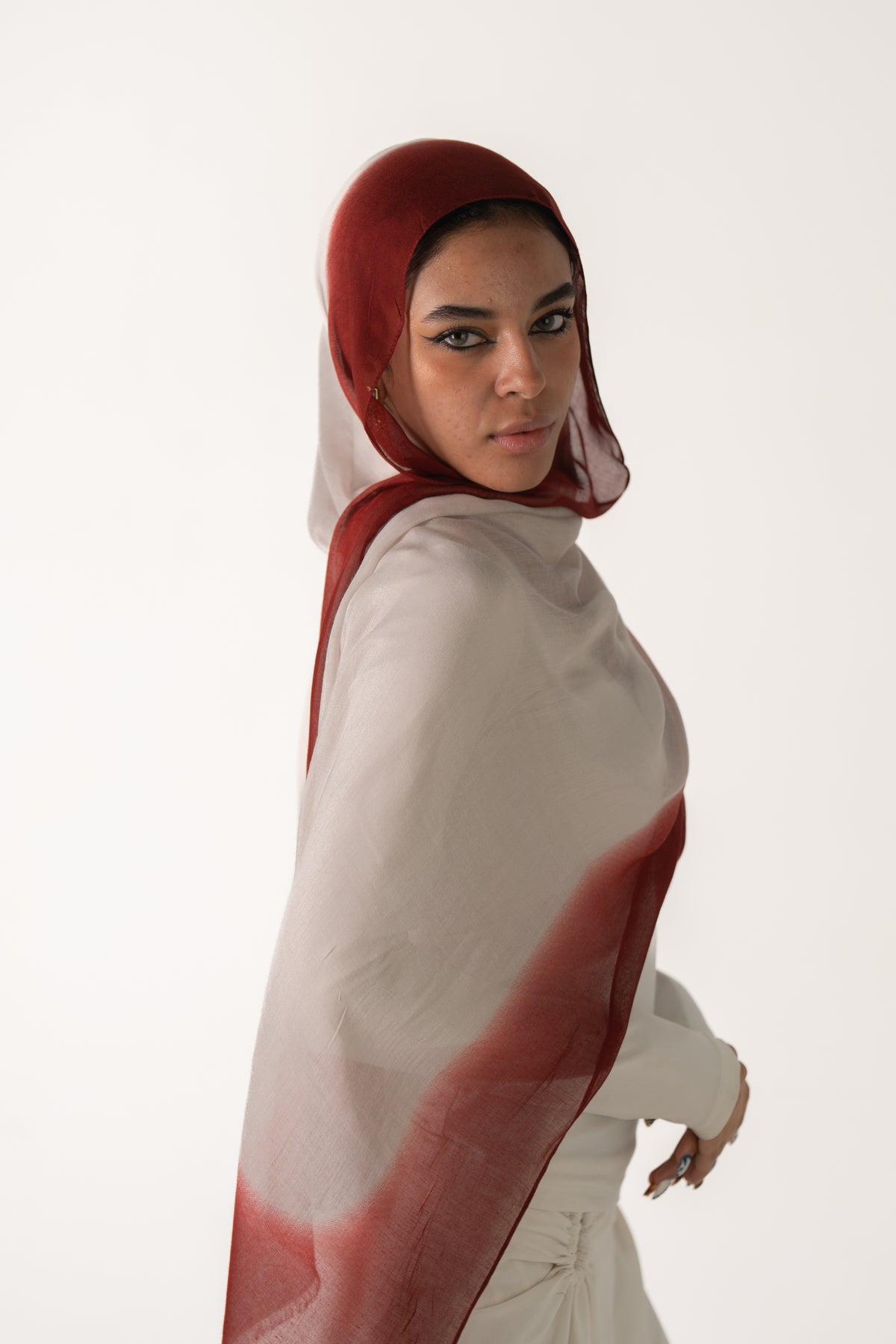Beige-Burgundy