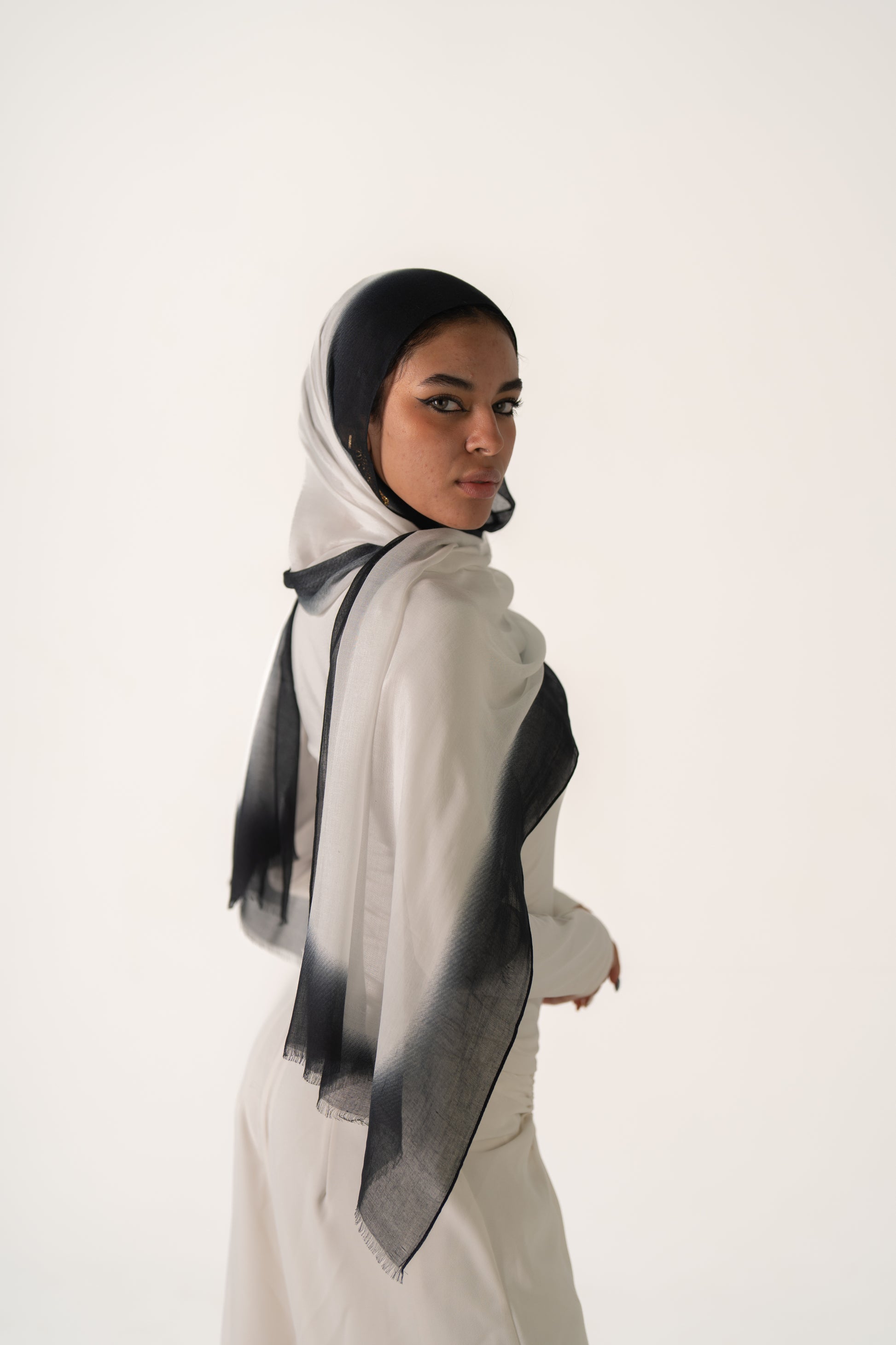 Off white-Black