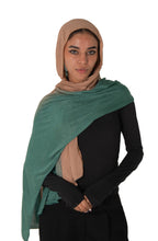 Beige/Green