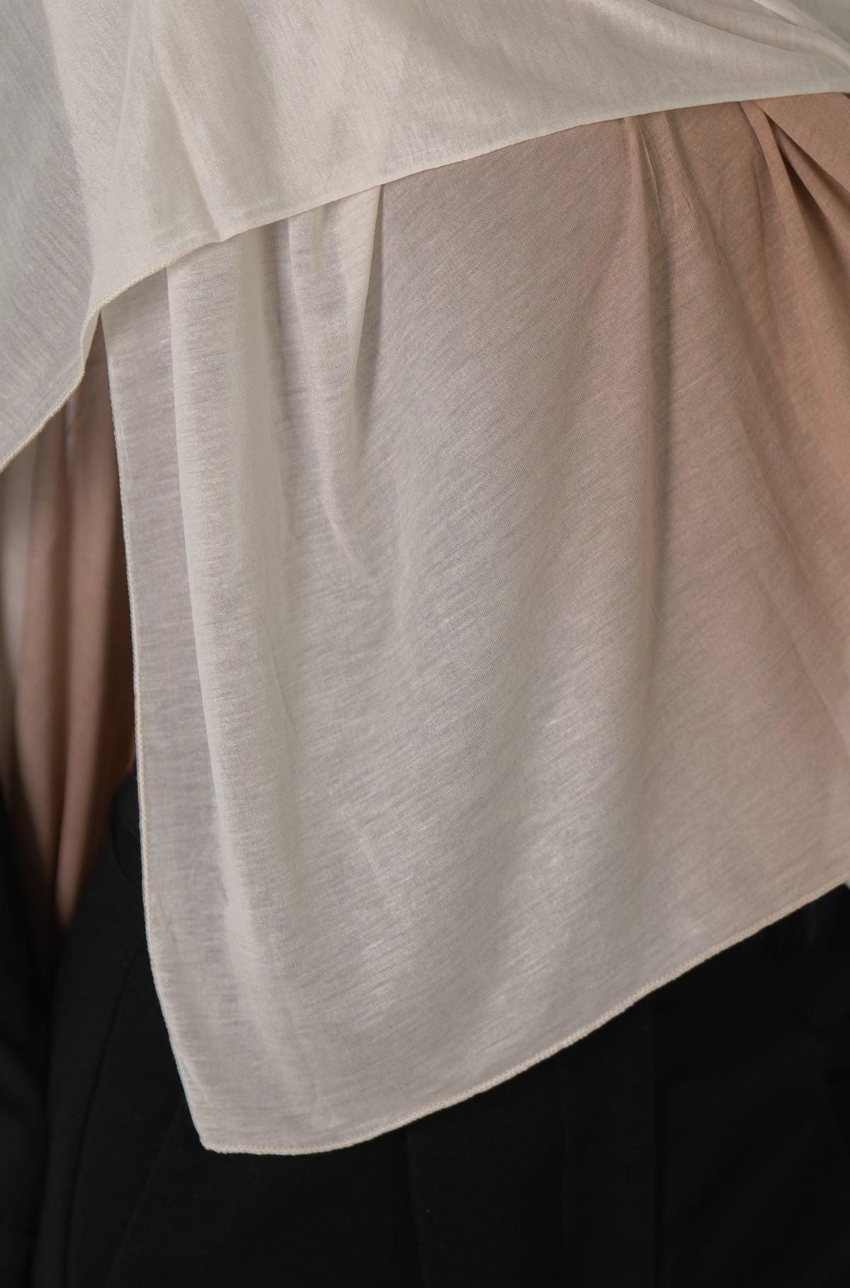Off White/Warm Beige