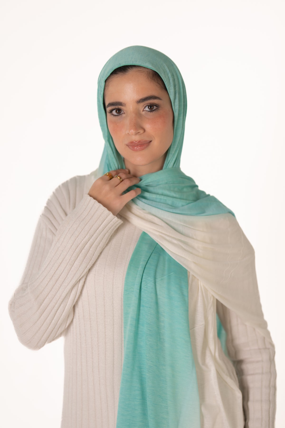 Turquoise/Off White