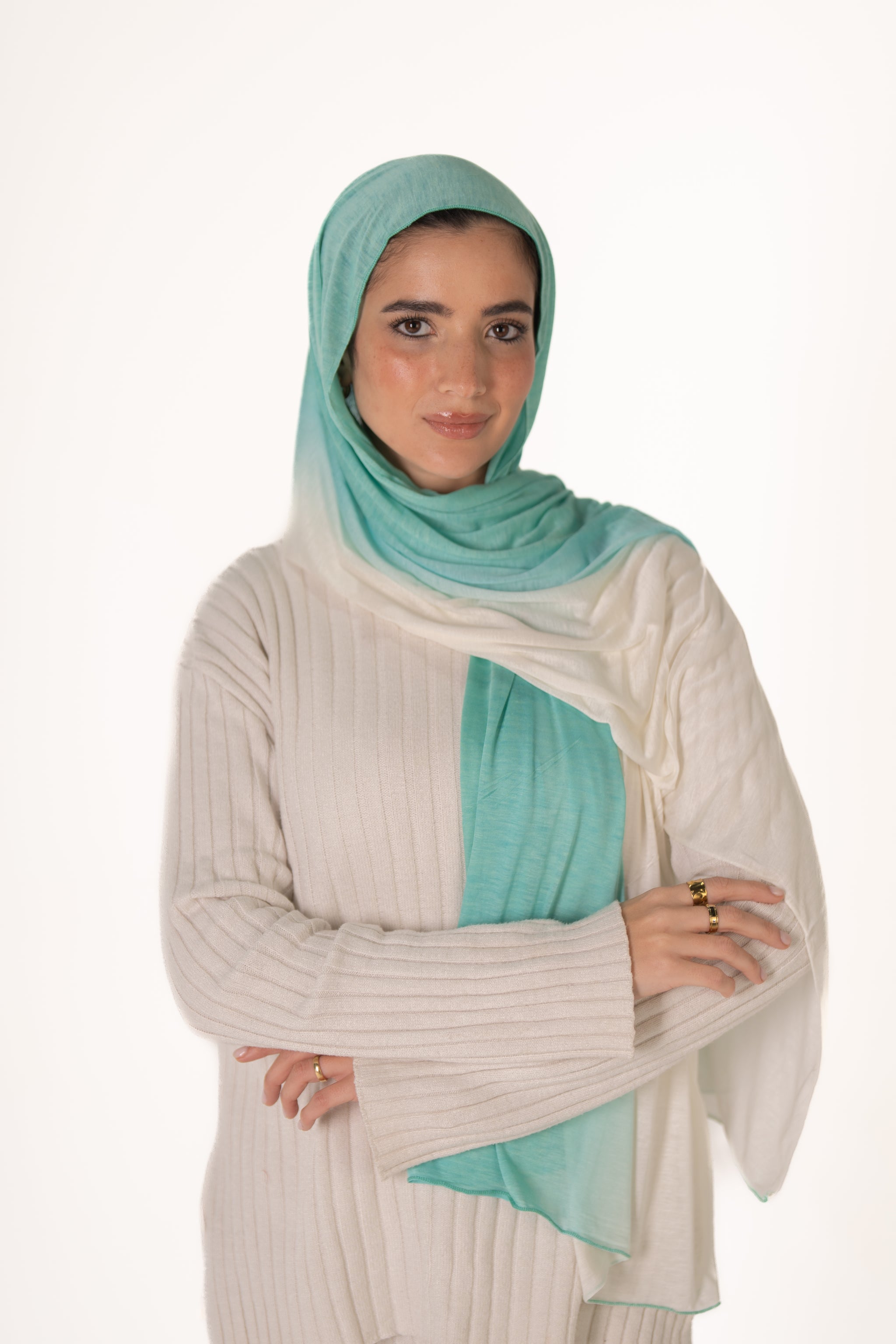 Turquoise-Off White