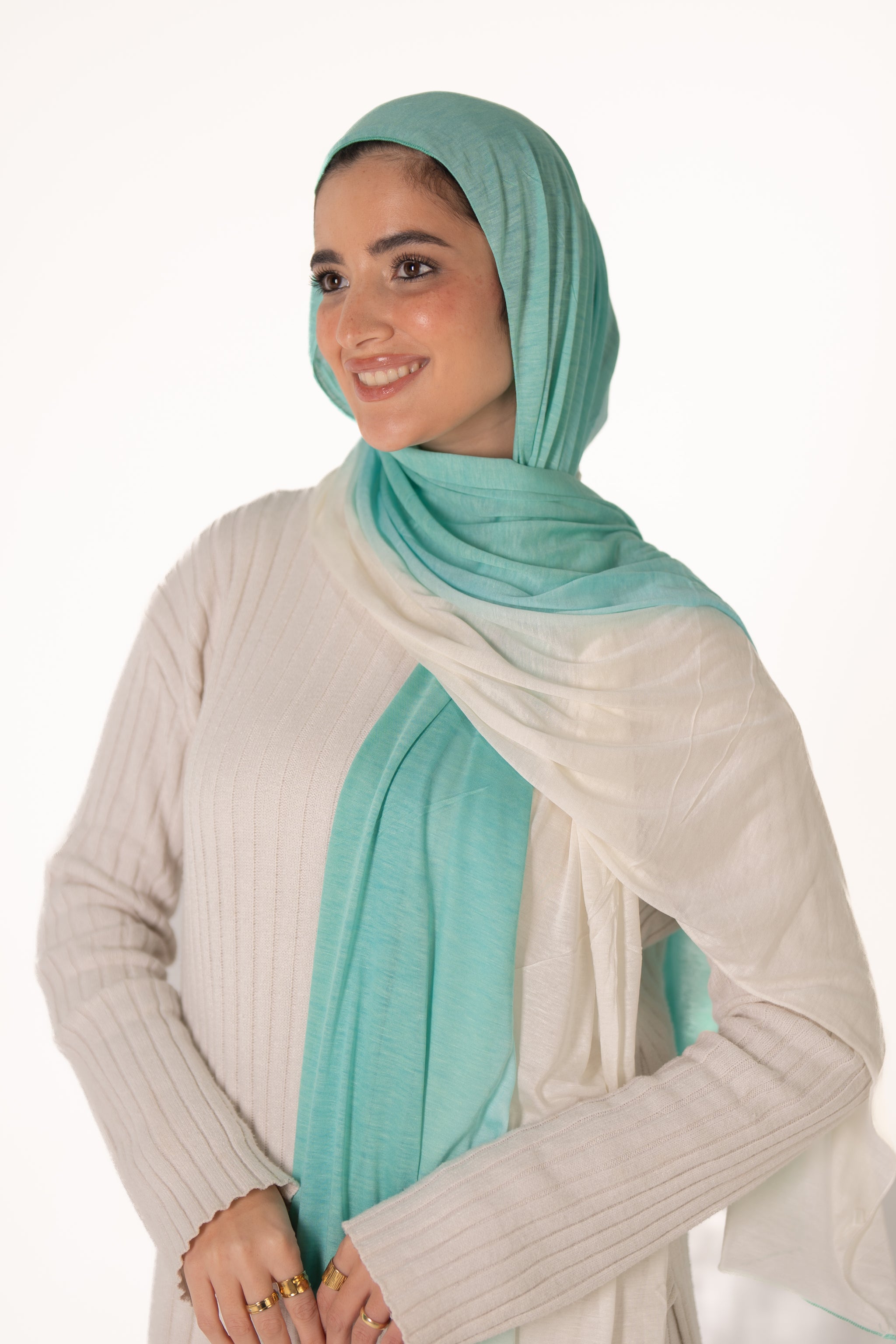 Turquoise-Off White