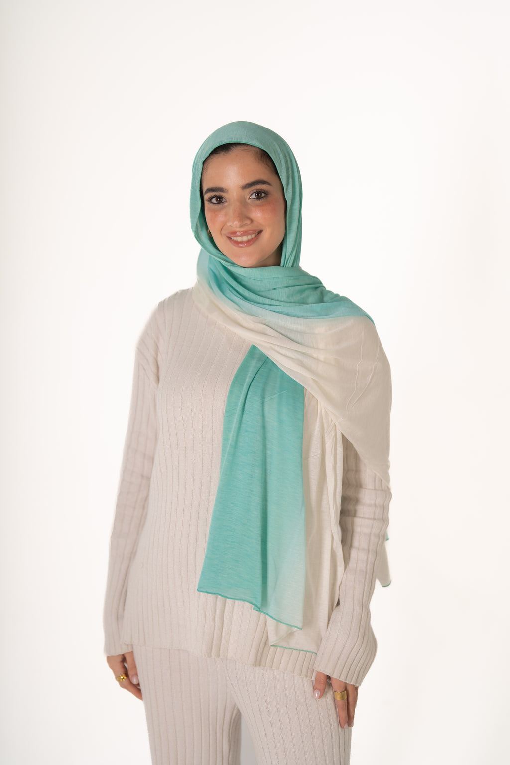 Turquoise/Off White