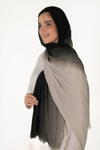 Black/Greige