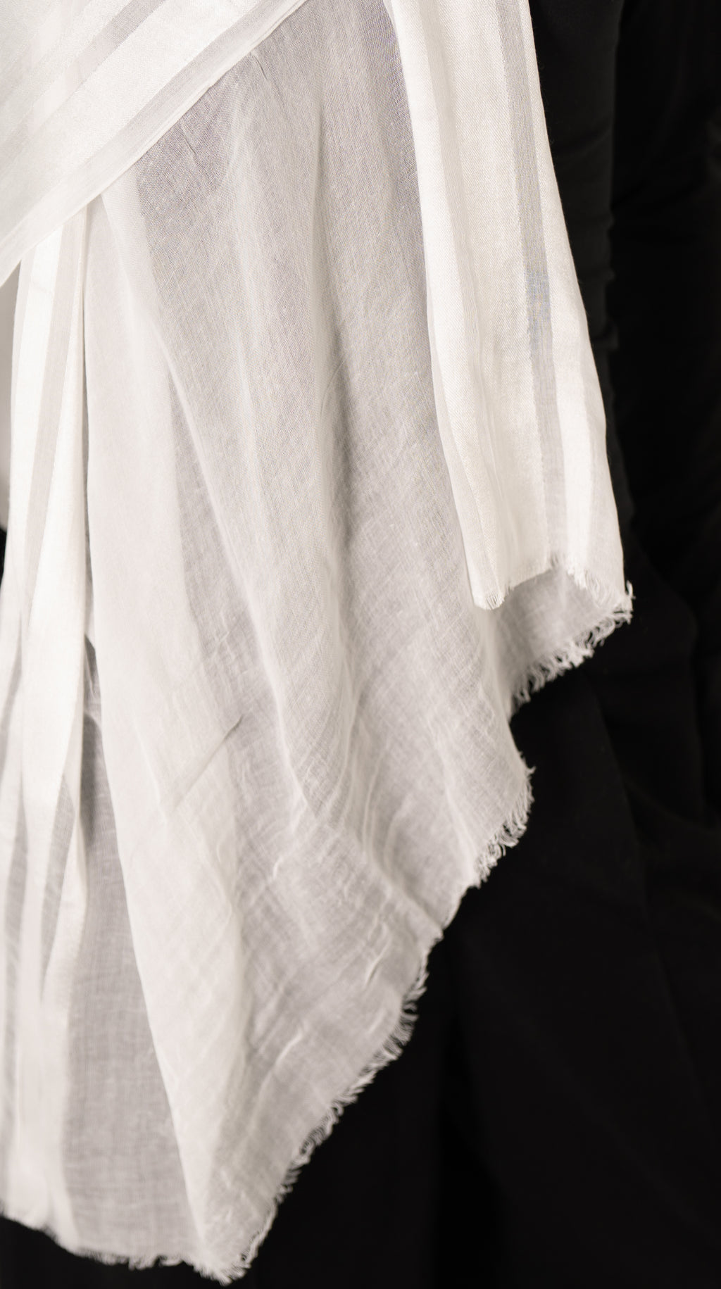 Linen Satin Edge Elegance White