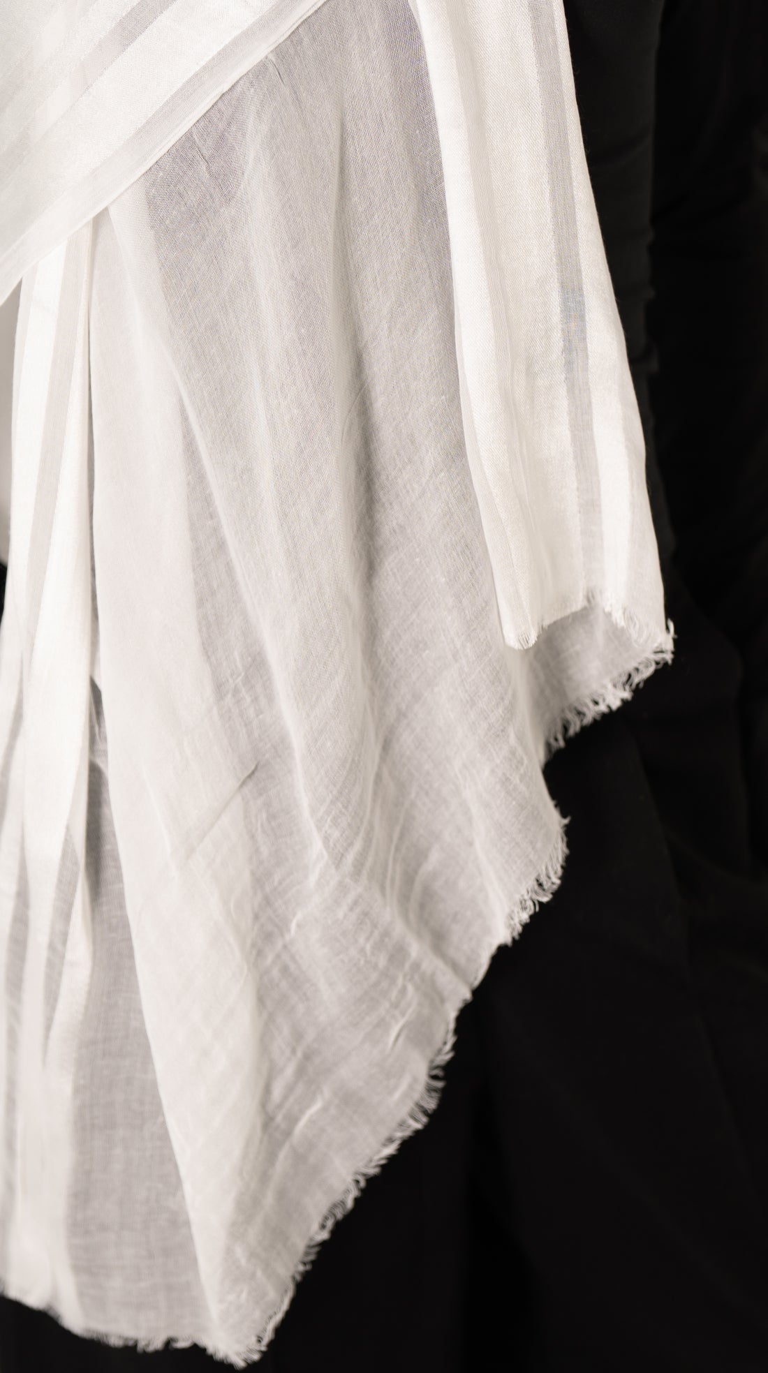 Linen Satin Edge Elegance White