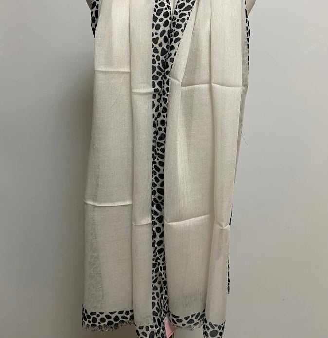 Linen Cheetah Wrap